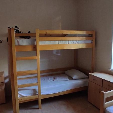 У Поттера Hostel เตอร์โนปิล ภายนอก รูปภาพ