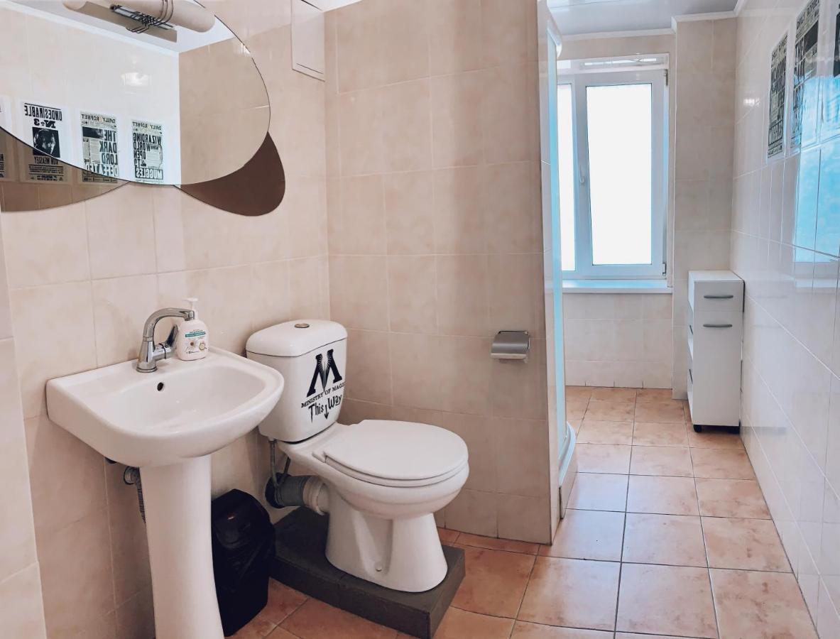 У Поттера Hostel เตอร์โนปิล ภายนอก รูปภาพ