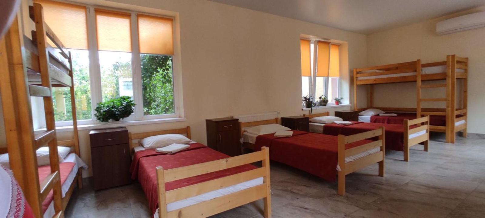 У Поттера Hostel เตอร์โนปิล ภายนอก รูปภาพ